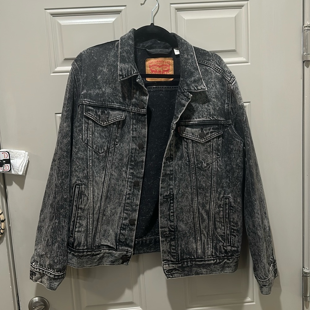 Levi’s Acid wash jean jacket